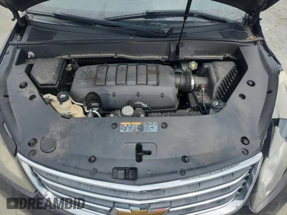 ✅ 2015 Chevrolet Traverse LT • VIN: 1GNKRGKD7FJ110058 • Lot: 70997475. Wystawiony na Copart z przebiegiem Nie podano. Bezpłatny archiwum sprzedaży aukcyjnych z USA i szczegółowy raport historii pojazdu na DreamBid. Zdjęcie 12.