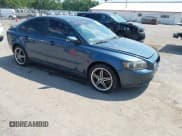 ✅ 2005 Volvo S40 • VIN: YV1MS682152076014 • Lot: 42888700. Listed on IAAI with 160,809 mi. Free auction sales archive from the USA and detailed vehicle history report at DreamBid. Image 1.