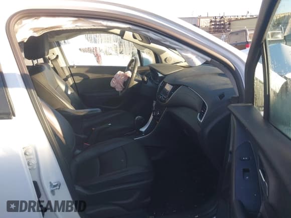 ✅ 2022 Chevrolet Trax LT • VIN: KL7CJPSM4NB525011 • Лот: 43499827. Опубликован ранее на IAAI с пробегом 38 719 миль. Бесплатный доступ к архиву аукционных продаж из США и подробный отчёт об истории автомобиля на DreamBid. Изображение 5.