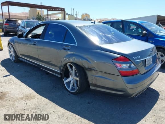 ✅ 2008 Mercedes-Benz S 550 • VIN: WDDNG71X88A227955 • Лот: 42904581. Опубликован ранее на IAAI с пробегом 139 405 миль. Бесплатный доступ к архиву аукционных продаж из США и подробный отчёт об истории автомобиля на DreamBid. Изображение 3.