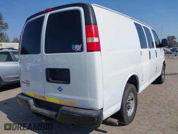 ✅ 2013 Chevrolet Express Cargo • VIN: 1GCWGFCB8D1902532 • Lot: 42452764. Wystawiony na IAAI z przebiegiem 95 113 mil. Bezpłatny archiwum sprzedaży aukcyjnych z USA i szczegółowy raport historii pojazdu na DreamBid. Zdjęcie 4.