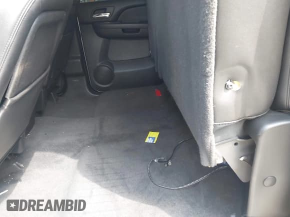 ✅ 2013 Chevrolet Silverado 1500 LTZ • VIN: 3GCPKTE76DG323969 • Lot: 42978385. Wystawiony na IAAI z przebiegiem 204 789 mil. Bezpłatny archiwum sprzedaży aukcyjnych z USA i szczegółowy raport historii pojazdu na DreamBid. Zdjęcie 8.