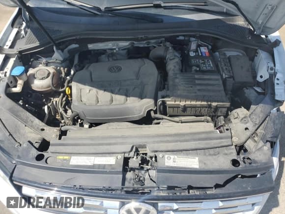 ✅ 2018 Volkswagen Tiguan SEL • VIN: 3VV2B7AX9JM036891 • Лот: 55384375. Опубликован ранее на Copart с пробегом 71 213 миль. Бесплатный доступ к архиву аукционных продаж из США и подробный отчёт об истории автомобиля на DreamBid. Изображение 12.