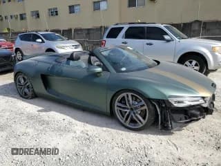 ✅ 2015 Audi R8 • VIN: WUASUAFG1F7001863 • Lot: 68133794. Listed on Copart with 10,571 mi. Free auction sales archive from the USA and detailed vehicle history report at DreamBid. Image 4.