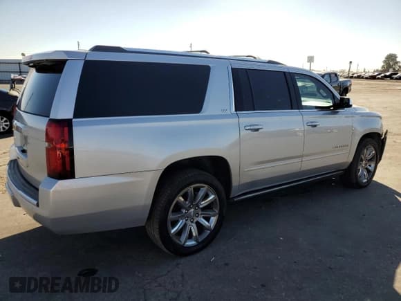 ✅ 2015 Chevrolet Suburban LTZ • VIN: 1GNSKKKC9FR555305 • Lot: 68068574. Wystawiony na Copart z przebiegiem 133 174 mil. Bezpłatny archiwum sprzedaży aukcyjnych z USA i szczegółowy raport historii pojazdu na DreamBid. Zdjęcie 3.