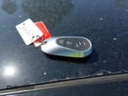 ✅ 2025 Mercedes-Benz C 300 • VIN: W1KAF4GB4SR238973 • Lot: 43401696. Wystawiony na IAAI z przebiegiem 7 957 mil. Bezpłatny archiwum sprzedaży aukcyjnych z USA i szczegółowy raport historii pojazdu na DreamBid. Zdjęcie 11.