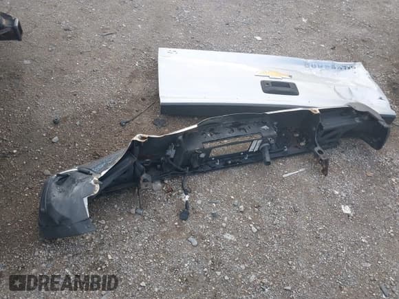 ✅ 2019 Chevrolet Silverado 1500 LT • VIN: 2GCVKPEC5K1158935 • Lot: 43010983. Wystawiony na IAAI z przebiegiem 115 505 mil. Bezpłatny archiwum sprzedaży aukcyjnych z USA i szczegółowy raport historii pojazdu na DreamBid. Zdjęcie 12.