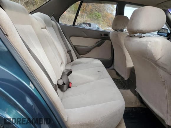 ✅ 1996 Toyota Camry DX • VIN: JT2BG12K2T0413821 • Лот: 85959915. Опубликован ранее на Copart с пробегом 85 999 миль. Бесплатный доступ к архиву аукционных продаж из США и подробный отчёт об истории автомобиля на DreamBid. Изображение 10.