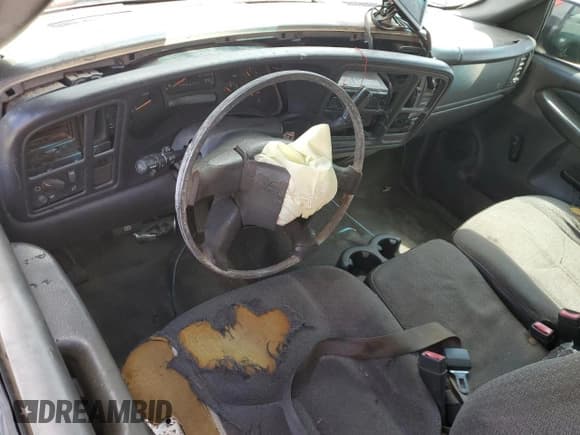 ✅ 2006 Chevrolet Silverado 1500 Work Truck • VIN: 3GCEC14X36G243011 • Lot: 60054935. Listed on Copart with 184,664 mi. Free auction sales archive from the USA and detailed vehicle history report at DreamBid. Image 8.