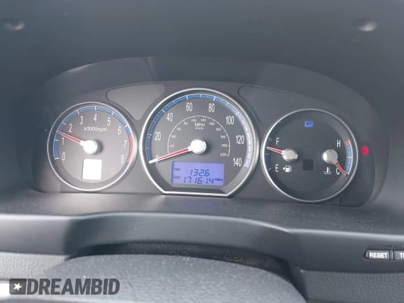 ✅ 2008 Hyundai Santa Fe SE • VIN: 5NMSH73E58H197213 • Lot: 43312271. Wystawiony na IAAI z przebiegiem 171 614 mil. Bezpłatny archiwum sprzedaży aukcyjnych z USA i szczegółowy raport historii pojazdu na DreamBid. Zdjęcie 7.