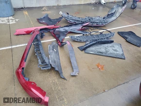 ✅ 2018 Ford Fusion SE • VIN: 3FA6P0H75JR113151 • Лот: 93694745. Опубликован ранее на Copart с пробегом 132 069 миль. Бесплатный доступ к архиву аукционных продаж из США и подробный отчёт об истории автомобиля на DreamBid. Изображение 12.