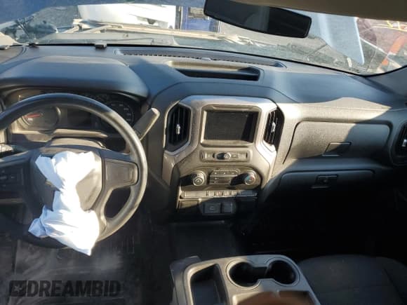 ✅ 2020 Chevrolet Silverado 1500 Work Truck • VIN: 3GCNWAEH4LG323752 • Lot: 80468805. Wystawiony na Copart z przebiegiem Nie podano. Bezpłatny archiwum sprzedaży aukcyjnych z USA i szczegółowy raport historii pojazdu na DreamBid. Zdjęcie 8.