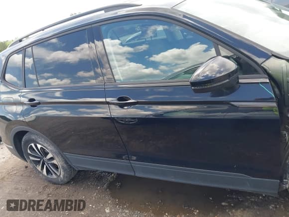 ✅ 2023 Volkswagen Tiguan S • VIN: 3VVRB7AX0PM047141 • Lot: 42524650. Listed on IAAI with 41,765 mi. Free auction sales archive from the USA and detailed vehicle history report at DreamBid. Image 14.