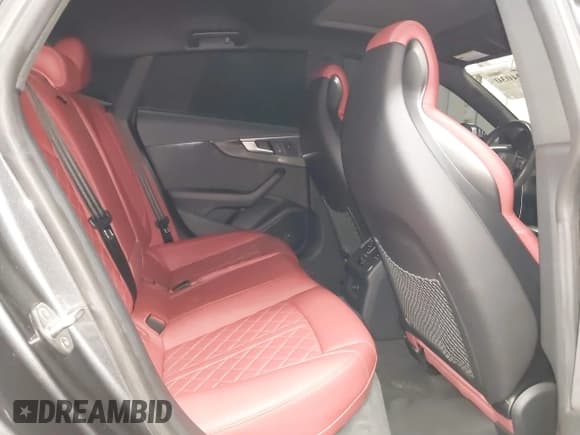 ✅ 2018 Audi S5 Sportback Premium Plus • VIN: WAUB4CF53JA122507 • Lot: 42294030. Wystawiony na IAAI z przebiegiem 45 674 mil. Bezpłatny archiwum sprzedaży aukcyjnych z USA i szczegółowy raport historii pojazdu na DreamBid. Zdjęcie 8.