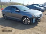 ✅ 2013 Volkswagen Jetta Hybrid SE • VIN: 3VW637AJ6DM300238 • Lot: 42112719. Listed on IAAI with 137,902 mi. Free auction sales archive from the USA and detailed vehicle history report at DreamBid. Image 1.