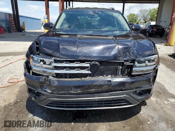 ✅ 2019 Volkswagen Atlas SE • VIN: 1V2WR2CA0KC546619 • Lot: 56296225. Listed on Copart with 105,777 mi. Free auction sales archive from the USA and detailed vehicle history report at DreamBid. Image 5.