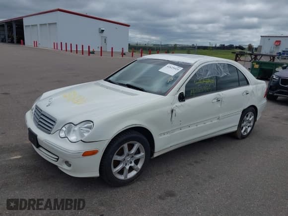 ✅ 2007 Mercedes-Benz C 280 Luxury • VIN: WDBRF54H47A931316 • Лот: 42625925. Опубликован ранее на IAAI с пробегом 109 449 миль. Бесплатный доступ к архиву аукционных продаж из США и подробный отчёт об истории автомобиля на DreamBid. Изображение 2.