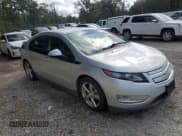 ✅ 2013 Chevrolet Volt • VIN: 1G1RD6E43DU108386 • Lot: 79103924. Wystawiony na Copart z przebiegiem 125 937 mil. Bezpłatny archiwum sprzedaży aukcyjnych z USA i szczegółowy raport historii pojazdu na DreamBid. Zdjęcie 4.