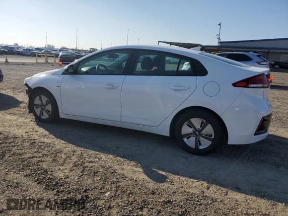 ✅ 2018 Hyundai Ioniq Blue • VIN: KMHC65LC8JU101744 • Lot: 82600814. Wystawiony na Copart z przebiegiem 120 744 mil. Bezpłatny archiwum sprzedaży aukcyjnych z USA i szczegółowy raport historii pojazdu na DreamBid. Zdjęcie 2.