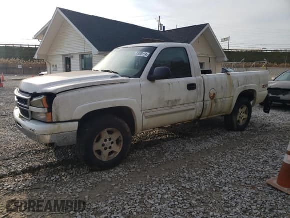✅ 2006 Chevrolet Silverado 1500 • VIN: 1GCEK14Z16E278822 • Лот: 77998114. Опубликован ранее на Copart с пробегом 255 232 миль. Бесплатный доступ к архиву аукционных продаж из США и подробный отчёт об истории автомобиля на DreamBid. Изображение 1.