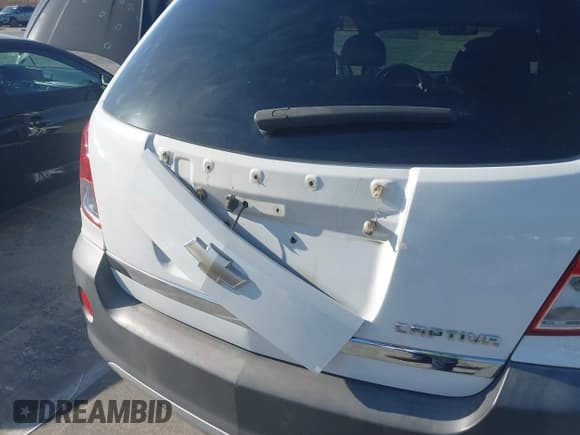 ✅ 2012 Chevrolet Captiva Sport LS • VIN: 3GNAL2EK9CS551520 • Lot: 42256190. Wystawiony na IAAI z przebiegiem 155 016 mil. Bezpłatny archiwum sprzedaży aukcyjnych z USA i szczegółowy raport historii pojazdu na DreamBid. Zdjęcie 17.