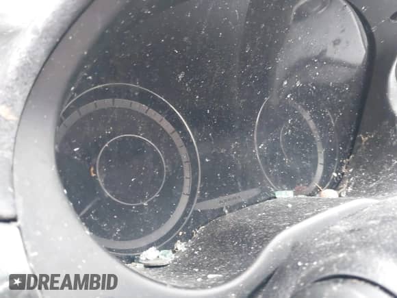 2015 Hyundai Azera с VIN KMHFG4JG7FA469299, выставлен на аукционе IAAI как лот 41400675 с пробегом Не указан миль и . История ставок и продаж доступна на DreamBid. Изображение 7.