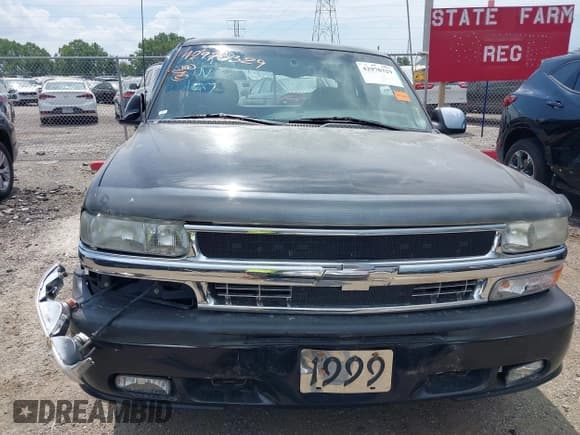 ✅ 1999 Chevrolet Silverado 1500 LS • VIN: 2GCEC19T0X1194057 • Lot: 42970329. Wystawiony na IAAI z przebiegiem 221 762 mil. Bezpłatny archiwum sprzedaży aukcyjnych z USA i szczegółowy raport historii pojazdu na DreamBid. Zdjęcie 12.