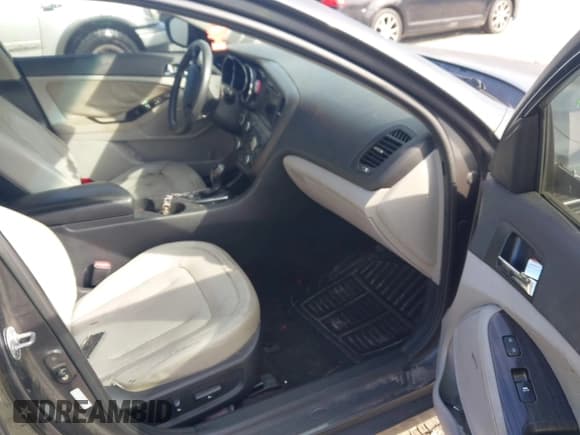 ✅ 2011 Kia Optima EX • VIN: KNAGN4A78B5179779 • Lot: 43403048. Wystawiony na IAAI z przebiegiem 189 759 mil. Bezpłatny archiwum sprzedaży aukcyjnych z USA i szczegółowy raport historii pojazdu na DreamBid. Zdjęcie 5.