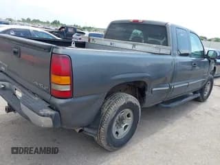 ✅ 2000 Chevrolet Silverado 2500 LS • VIN: 1GCFC29U1YZ139029 • Lot: 42472330. Wystawiony na IAAI z przebiegiem 201 980 mil. Bezpłatny archiwum sprzedaży aukcyjnych z USA i szczegółowy raport historii pojazdu na DreamBid. Zdjęcie 4.