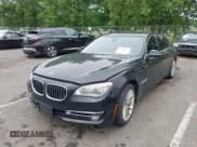 ✅ 2013 BMW 7 Series 750Li xDrive • VIN: WBAYF8C56DDE59233 • Lot: 42916125. Wystawiony na IAAI z przebiegiem Nie podano. Bezpłatny archiwum sprzedaży aukcyjnych z USA i szczegółowy raport historii pojazdu na DreamBid. Zdjęcie 18.