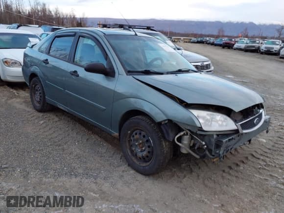 ✅ 2006 Ford Focus S • VIN: 1FAHP34N06W214617 • Lot: 43507627. Wystawiony na IAAI z przebiegiem 134 239 mil. Bezpłatny archiwum sprzedaży aukcyjnych z USA i szczegółowy raport historii pojazdu na DreamBid. Zdjęcie 1.