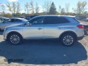✅ 2016 Lincoln MKX Select • VIN: 2LMTJ8KRXGBL37899 • Lot: 43447614. Listed on IAAI with 124,629 mi. Free auction sales archive from the USA and detailed vehicle history report at DreamBid. Image 15.