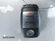 ✅ 2019 Kia Sorento SX • VIN: 5XYPK4A56KG449299 • Лот: 41977837. Опубликован ранее на IAAI с пробегом 184 349 миль. Бесплатный доступ к архиву аукционных продаж из США и подробный отчёт об истории автомобиля на DreamBid. Изображение 11.