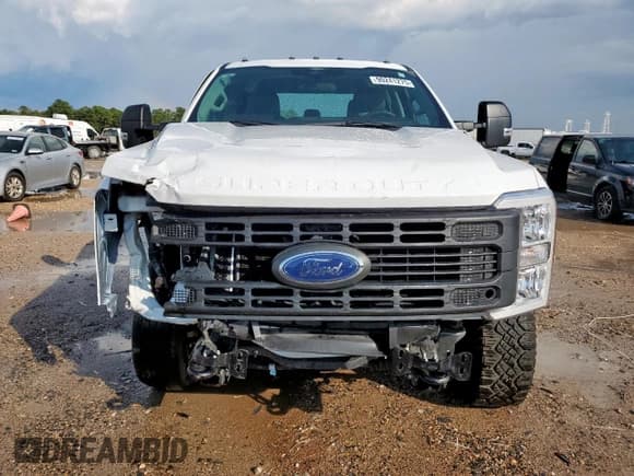 ✅ 2024 Ford F-250 XL • VIN: 1FT7W2BA1REC56727 • Лот: 90241275. Опубликован ранее на Copart с пробегом 19 700 миль. Бесплатный доступ к архиву аукционных продаж из США и подробный отчёт об истории автомобиля на DreamBid. Изображение 5.