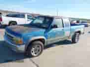 1992 Dodge Dakota with VIN 1B7GL23Y3NS521065, listed as a IAAI auction lot 41735342 with 197,032 mi miles and . Bid and sale history available at DreamBid. Image 2.