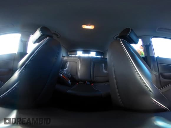 ✅ 2022 Hyundai Venue Limited • VIN: KMHRC8A36NU133802 • Lot: 41496145. Listed on IAAI with 15,536 mi. Free auction sales archive from the USA and detailed vehicle history report at DreamBid. Image 18.