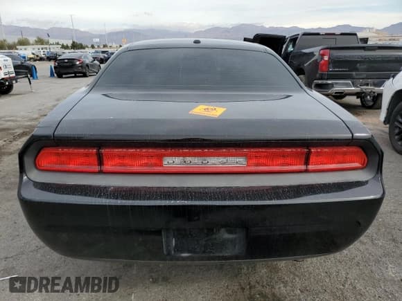 ✅ 2010 Dodge Challenger SE • VIN: 2B3CJ4DV2AH249423 • Lot: 45545383. Wystawiony na Copart z przebiegiem Nie podano. Bezpłatny archiwum sprzedaży aukcyjnych z USA i szczegółowy raport historii pojazdu na DreamBid. Zdjęcie 6.