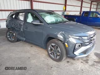 ✅ 2025 Hyundai Tucson SEL Convenience • VIN: 5NMJCCDE1SH446065 • Lot: 42690371. Wystawiony na IAAI z przebiegiem 4 253 mil. Bezpłatny archiwum sprzedaży aukcyjnych z USA i szczegółowy raport historii pojazdu na DreamBid. Zdjęcie 1.