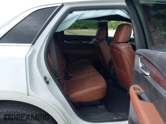 ✅ 2022 Cadillac XT5 FWD Premium Luxury • VIN: 1GYKNCRS3NZ182709 • Lot: 43384902. Wystawiony na IAAI z przebiegiem 91 161 mil. Bezpłatny archiwum sprzedaży aukcyjnych z USA i szczegółowy raport historii pojazdu na DreamBid. Zdjęcie 8.