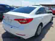 2015 Hyundai Sonata SE with VIN 5NPE24AF9FH149335, listed as a IAAI auction lot 42985916 with 111,875 mi miles and . Bid and sale history available at DreamBid. Image 4.