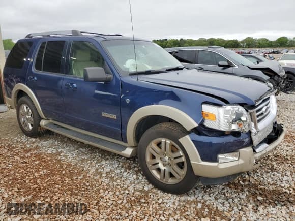 ✅ 2007 Ford Explorer Eddie Bauer • VIN: 1FMEU64807UB43073 • Lot: 52104125. Listed on Copart with 194,648 mi. Free auction sales archive from the USA and detailed vehicle history report at DreamBid. Image 4.