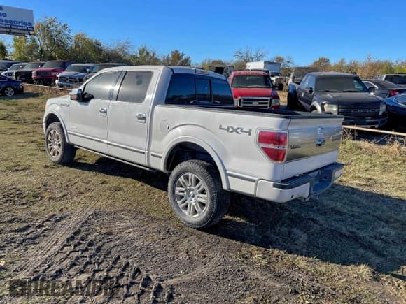 ✅ 2011 Ford F-150 Lariat • VIN: 1FTFW1ET9BFC90112 • Lot: 96235295. Listed on Copart with 158,606 mi. Free auction sales archive from the USA and detailed vehicle history report at DreamBid. Image 3.