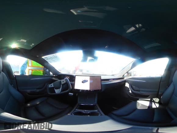 ✅ 2022 Tesla Model S • VIN: 5YJSA1E56NF492915 • Lot: 42221120. Wystawiony na IAAI z przebiegiem 44 195 mil. Bezpłatny archiwum sprzedaży aukcyjnych z USA i szczegółowy raport historii pojazdu na DreamBid. Zdjęcie 23.