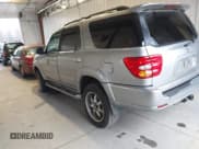 ✅ 2001 Toyota Sequoia Limited • VIN: 5TDBT48A21S004330 • Lot: 43706396. Listed on IAAI with 233,359 mi. Free auction sales archive from the USA and detailed vehicle history report at DreamBid. Image 3.