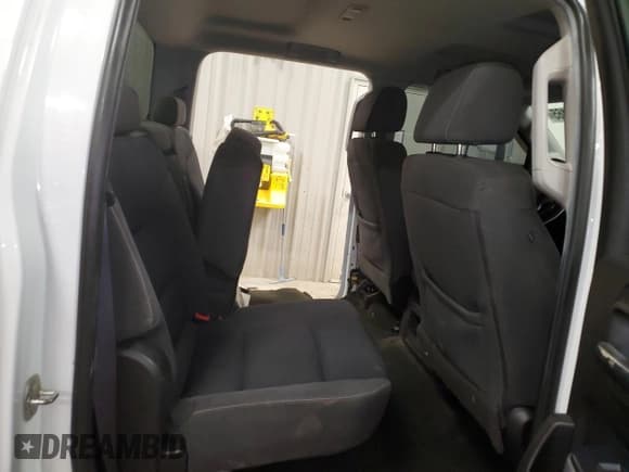 ✅ 2017 Chevrolet Silverado 2500HD LT • VIN: 1GC1KVEY7HF174151 • Lot: 86222465. Wystawiony na Copart z przebiegiem 130 868 mil. Bezpłatny archiwum sprzedaży aukcyjnych z USA i szczegółowy raport historii pojazdu na DreamBid. Zdjęcie 10.