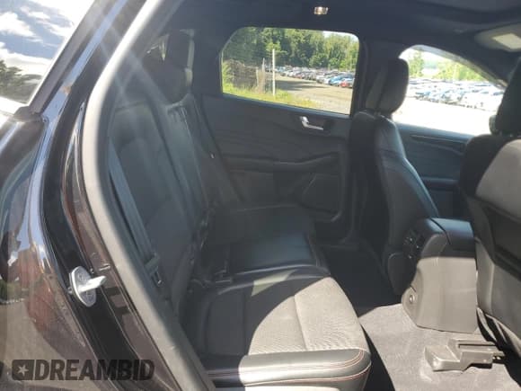 ✅ 2023 Ford Escape ST-Line • VIN: 1FMCU9MN6PUA89552 • Lot: 69205665. Wystawiony na Copart z przebiegiem 8 243 mil. Bezpłatny archiwum sprzedaży aukcyjnych z USA i szczegółowy raport historii pojazdu na DreamBid. Zdjęcie 11.