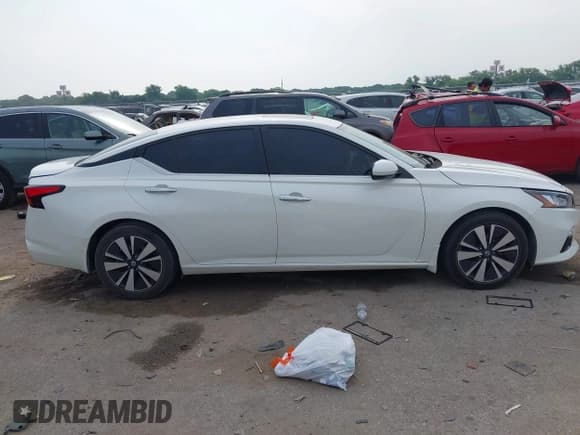 ✅ 2020 Nissan Altima SV • VIN: 1N4BL4DV4LN320934 • Лот: 42275145. Опубликован ранее на IAAI с пробегом 76 312 миль. Бесплатный доступ к архиву аукционных продаж из США и подробный отчёт об истории автомобиля на DreamBid. Изображение 13.
