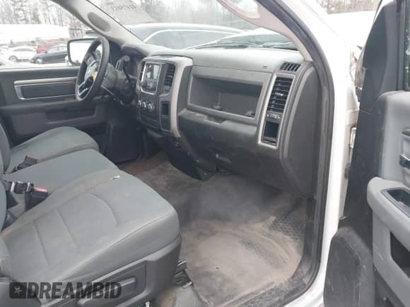 2016 Ram 1500 Tradesman с VIN 3C6JR6DT2GG261791, выставлен на аукционе IAAI как лот 41475013 с пробегом 100 013 миль миль и . История ставок и продаж доступна на DreamBid. Изображение 5.