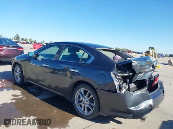 ✅ 2011 Nissan Maxima SV • VIN: 1N4AA5AP7BC838155 • Lot: 43490583. Listed on IAAI with 116,477 mi. Free auction sales archive from the USA and detailed vehicle history report at DreamBid. Image 3.