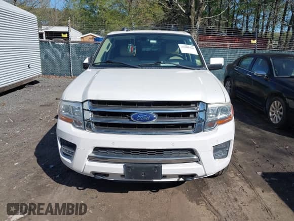 ✅ 2015 Ford Expedition Max Limited • VIN: 1FMJK2AT6FEF09911 • Lot: 42009348. Listed on IAAI with 144,172 mi. Free auction sales archive from the USA and detailed vehicle history report at DreamBid. Image 12.